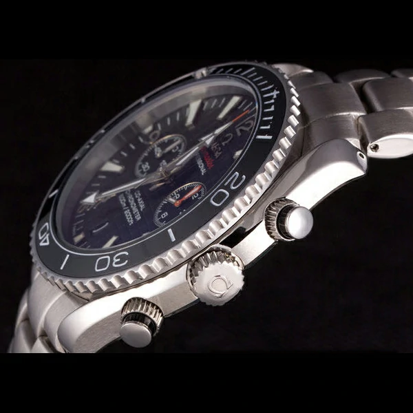 Omega James Bond Skyfall Chronometer Watch with Blue Dial and Black Bezel new59421
